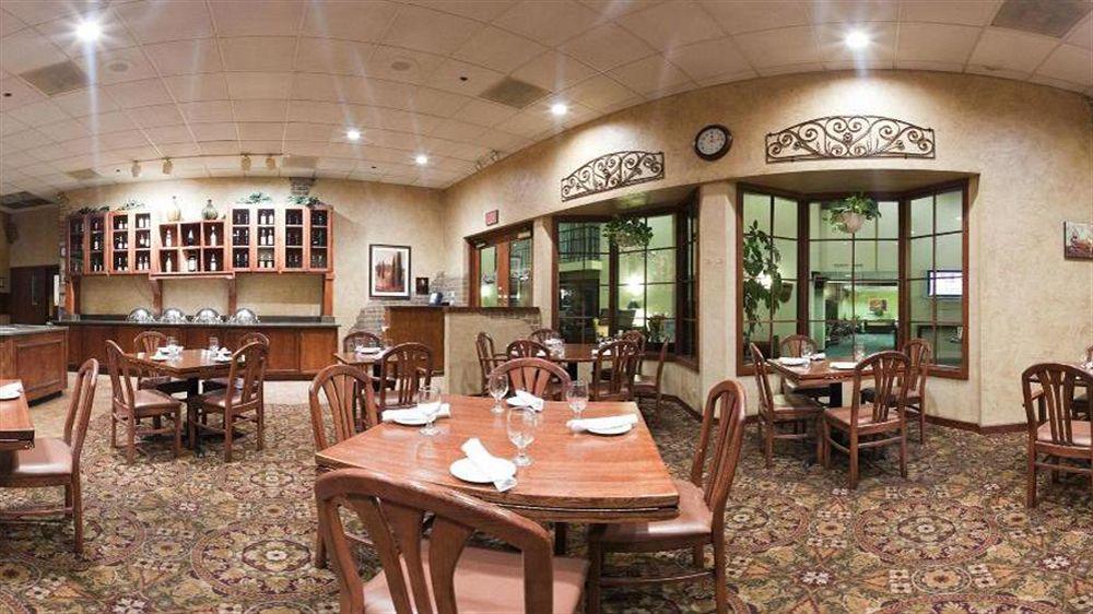 Holiday Inn & Suites Chicago-Carol Stream Wheaton By Ihg Екстер'єр фото