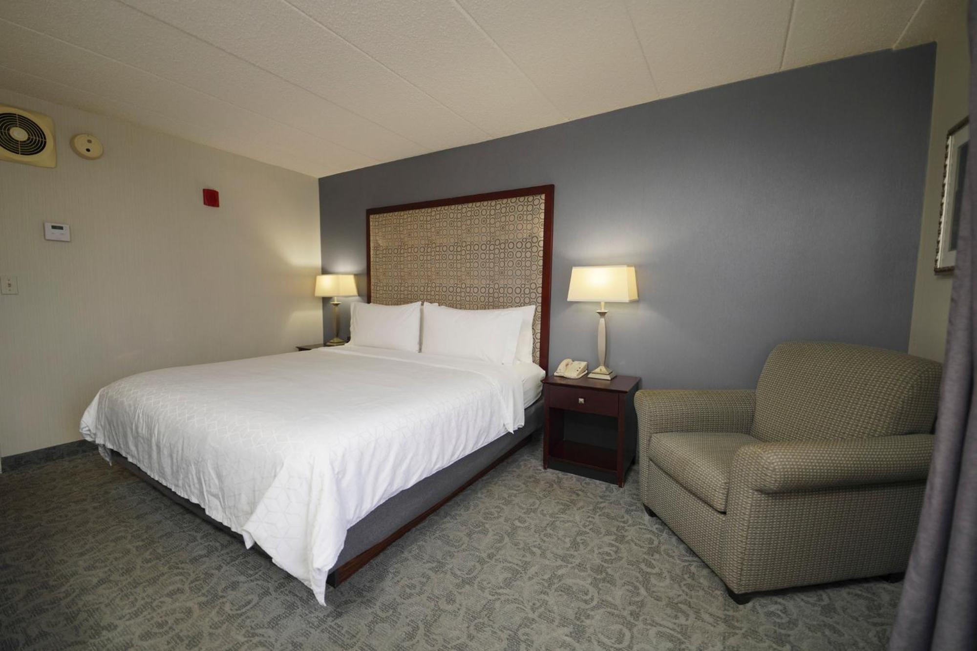 Holiday Inn & Suites Chicago-Carol Stream Wheaton By Ihg Екстер'єр фото