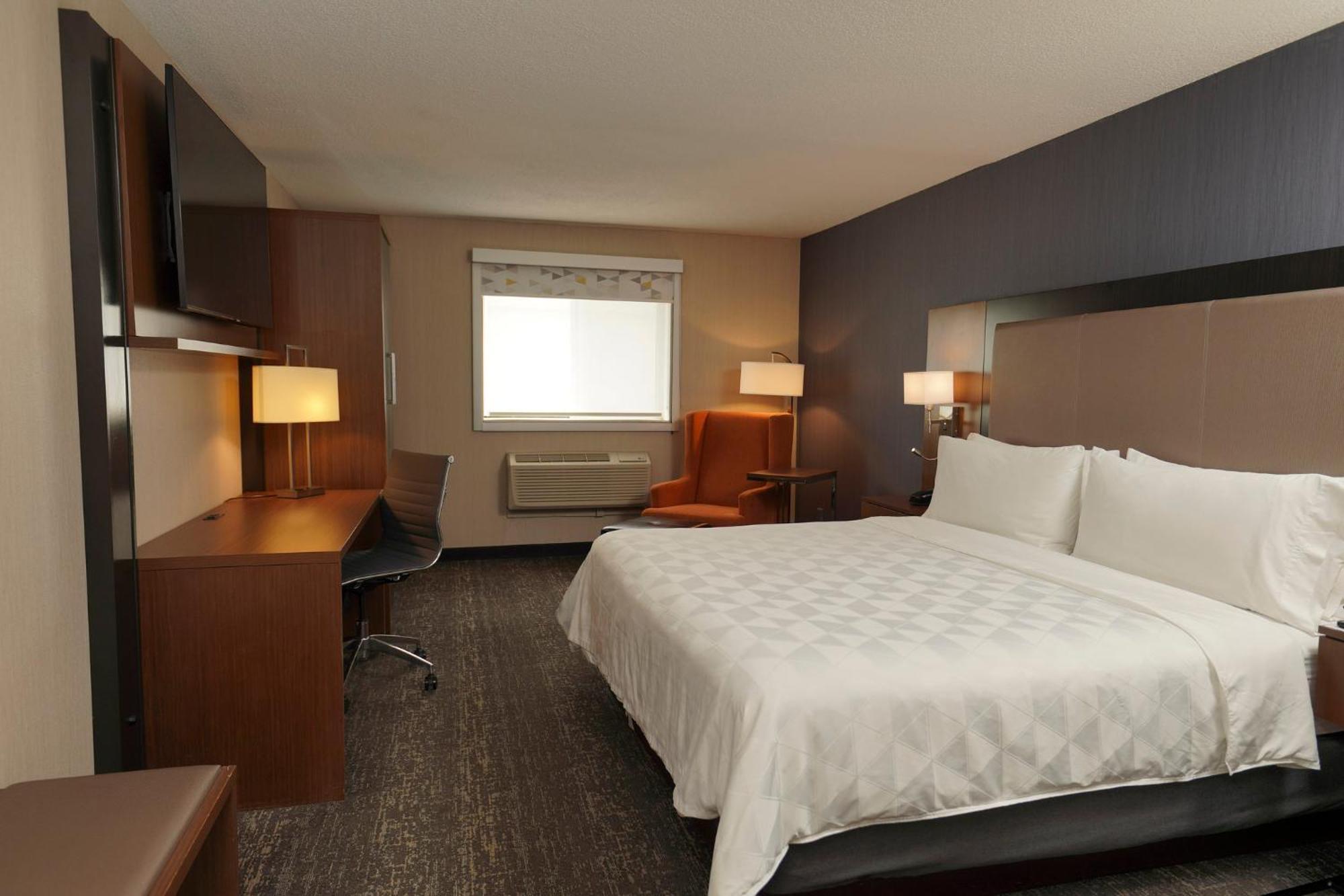 Holiday Inn & Suites Chicago-Carol Stream Wheaton By Ihg Екстер'єр фото