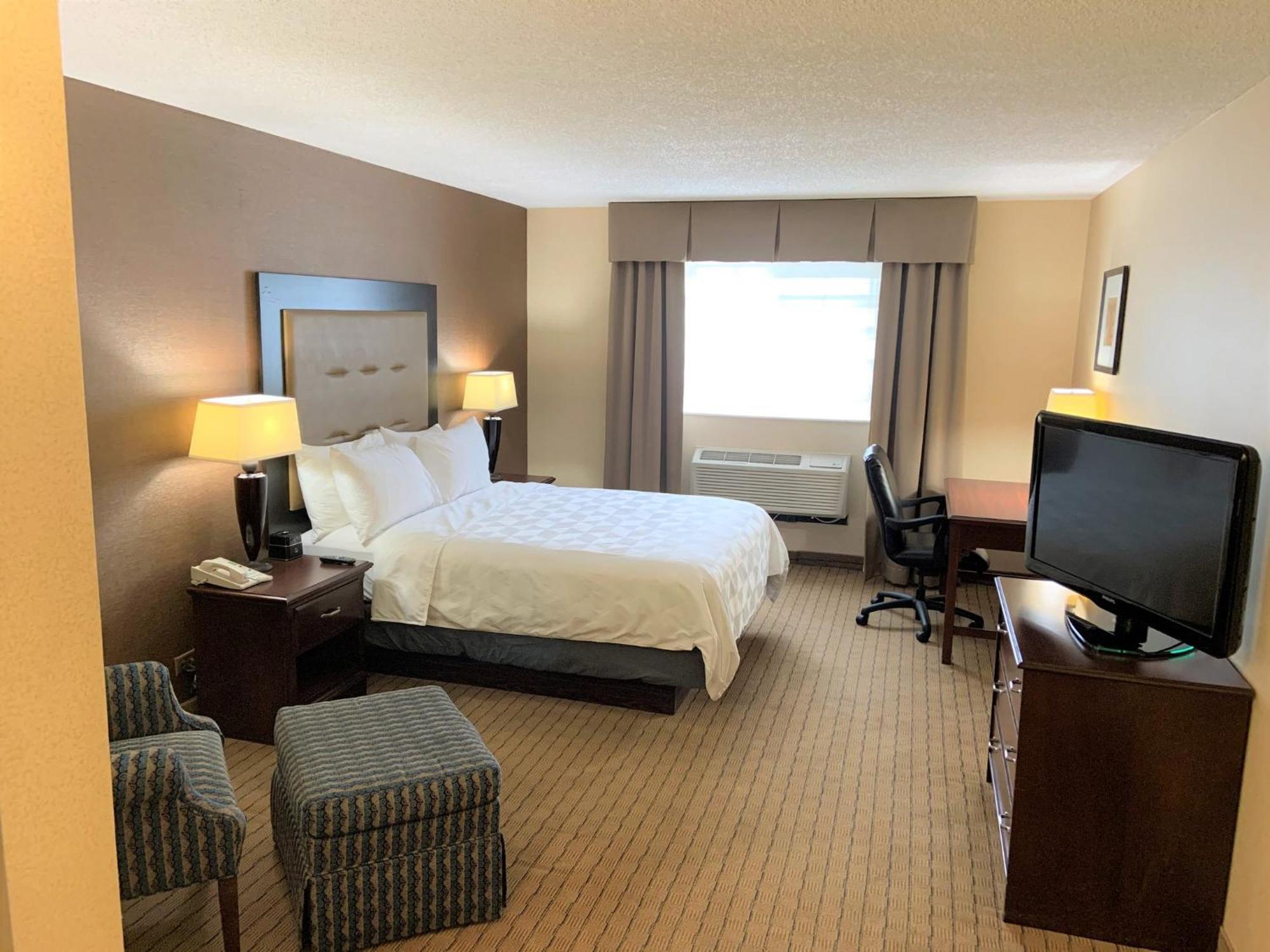 Holiday Inn & Suites Chicago-Carol Stream Wheaton By Ihg Екстер'єр фото