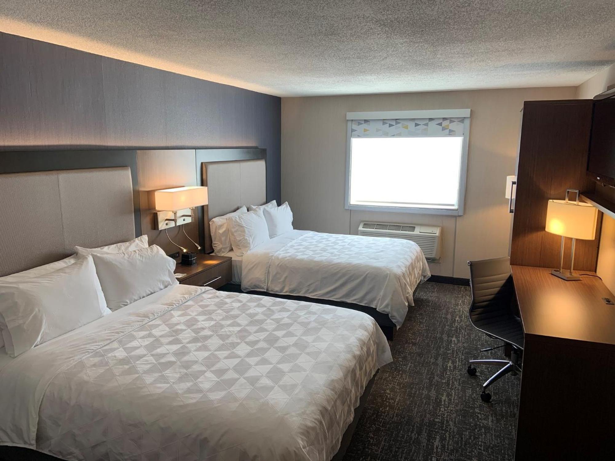 Holiday Inn & Suites Chicago-Carol Stream Wheaton By Ihg Екстер'єр фото