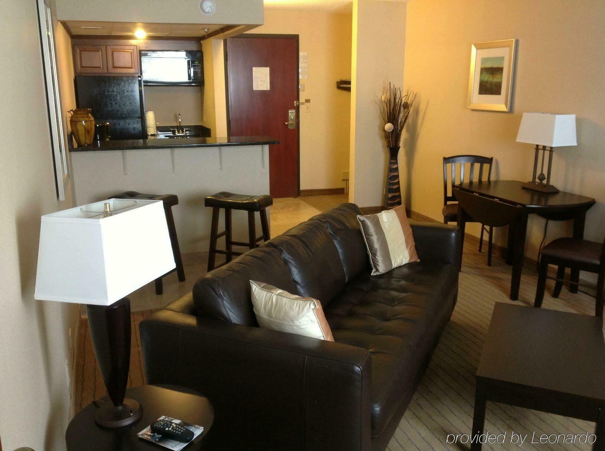 Holiday Inn & Suites Chicago-Carol Stream Wheaton By Ihg Екстер'єр фото