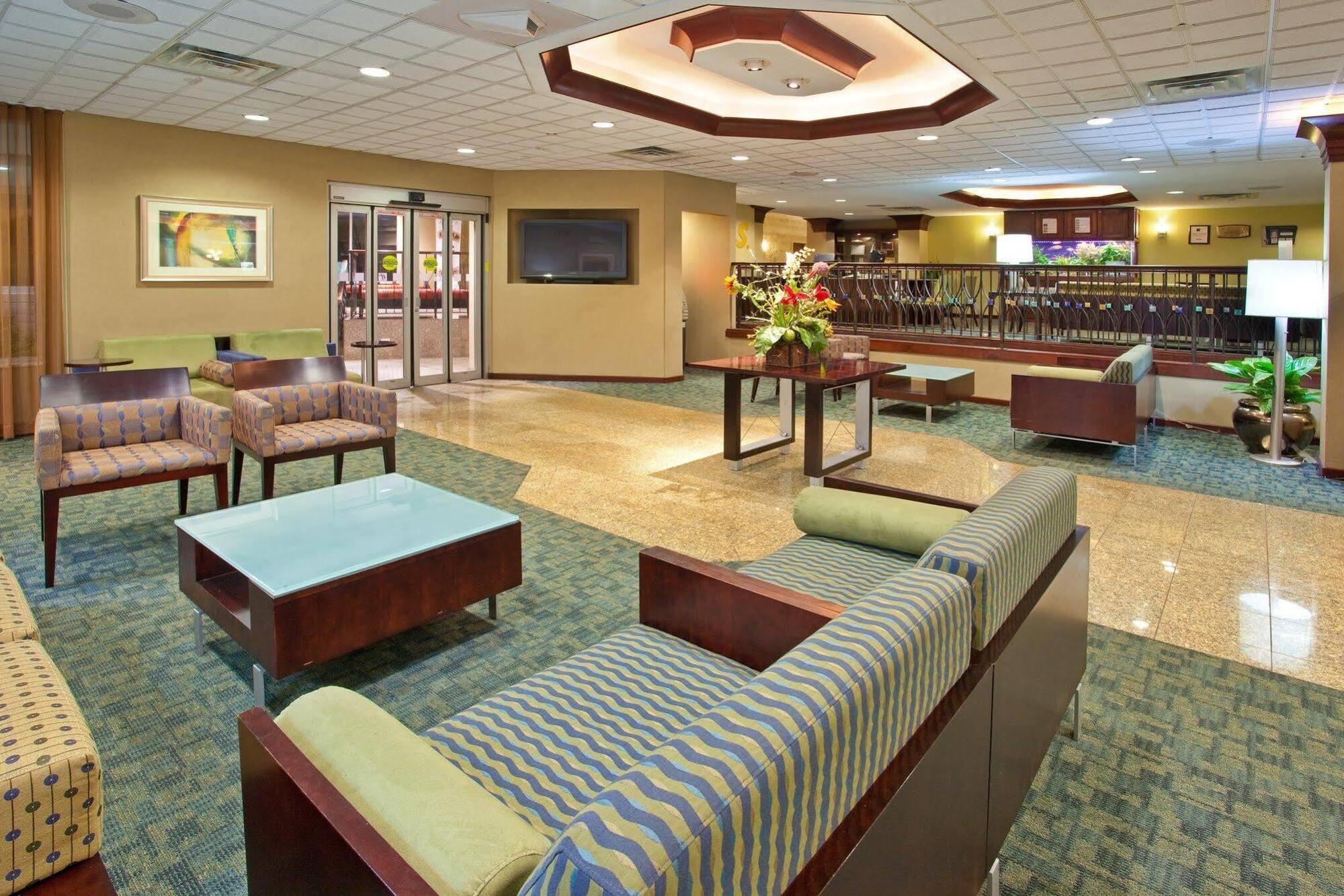 Holiday Inn & Suites Chicago-Carol Stream Wheaton By Ihg Екстер'єр фото